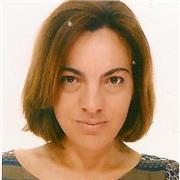 Avocate et chercheuse italienne, avec experience d'enseignement universitaire